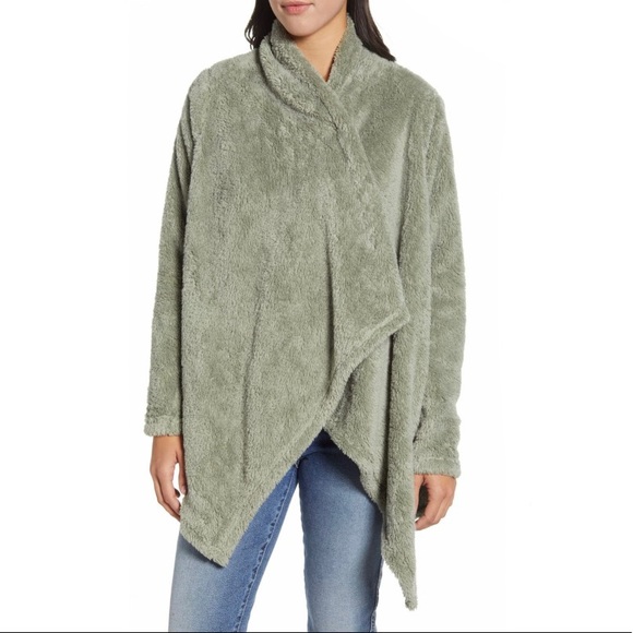 Bobeau Faux Fur Draped Front Mint Green Cardigan - Picture 2 of 7